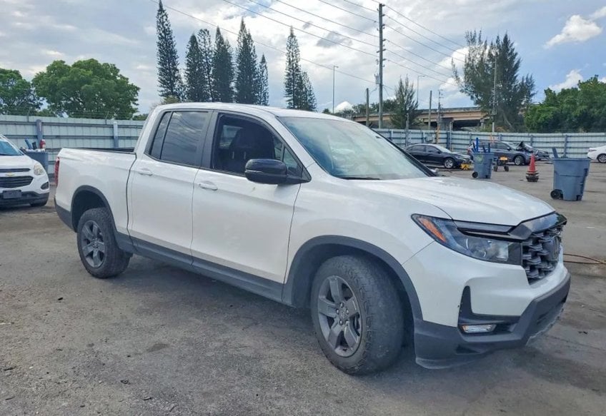 2024 Honda Ridgeline TrailSport - 5FPYK3F69RB030937 photo 1