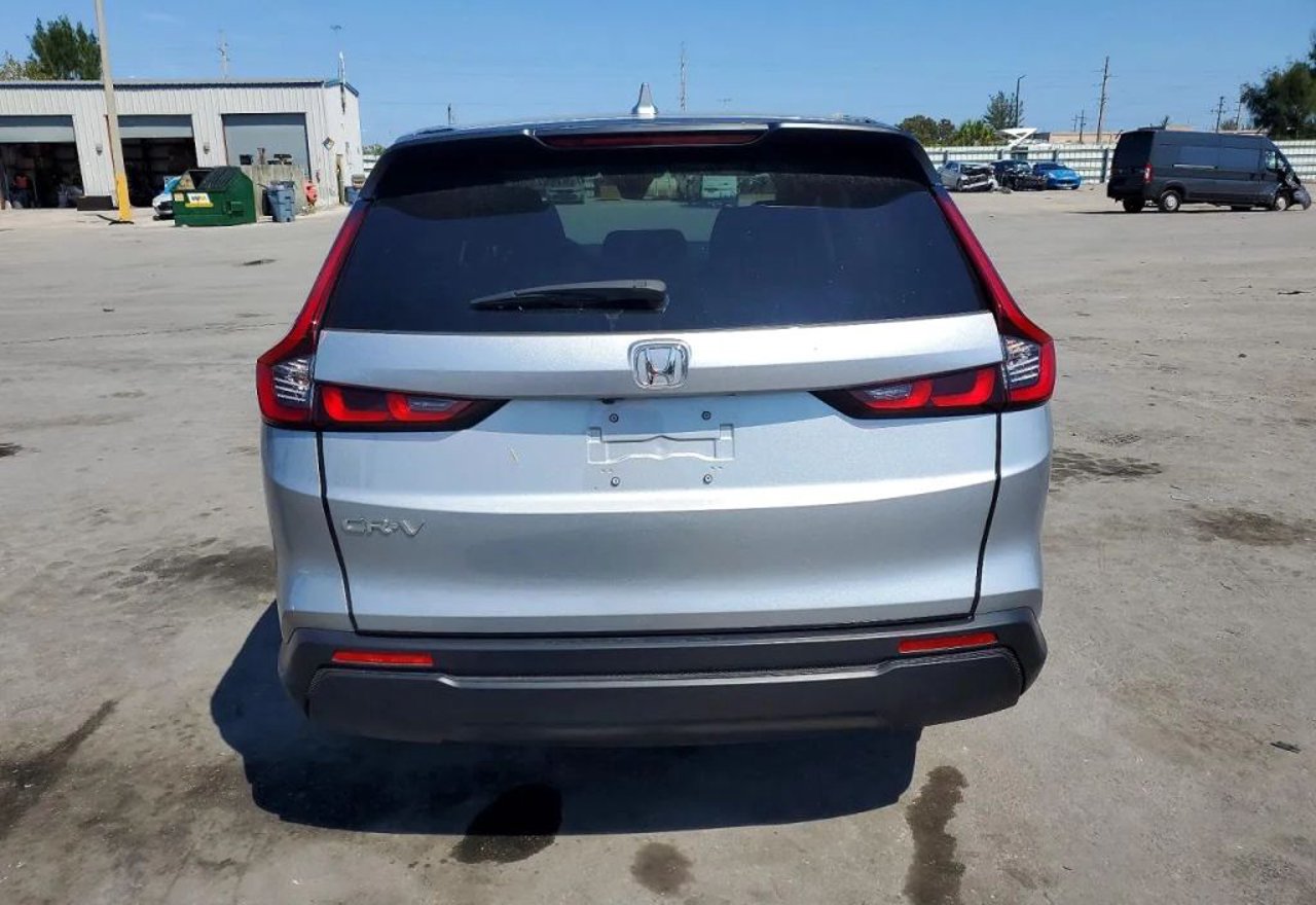 2025 Honda CR-V LX - 5J6RS3H27SL010237 photo 17