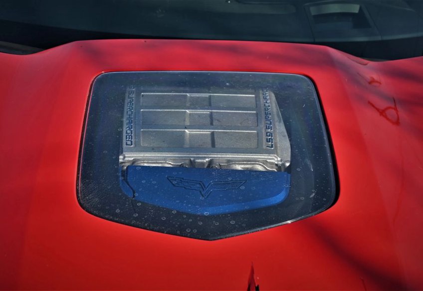 2010 Chevrolet Corvette ZR1 - 1G1YN2DT6A5800352 photo 10