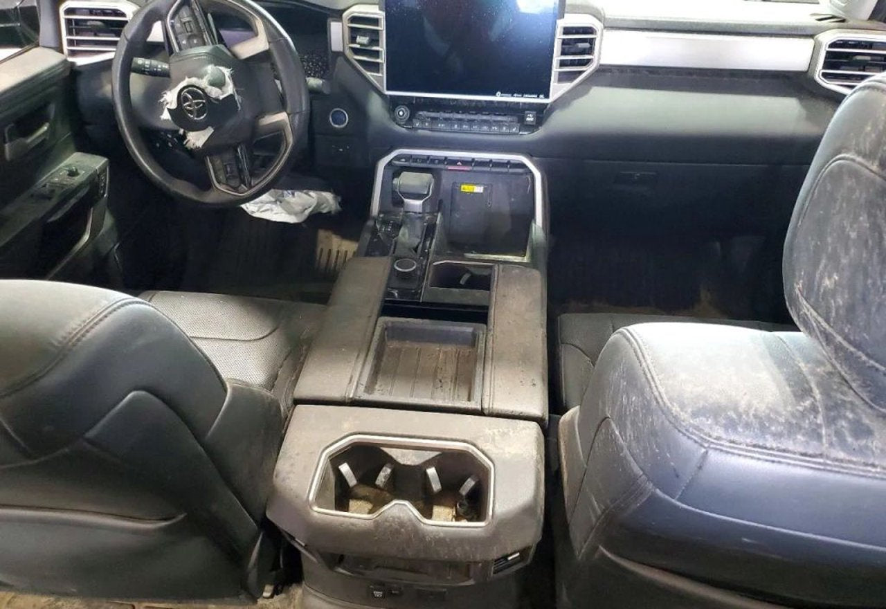 2023 Toyota Tundra Limited HV - 5TFJC5DBXPX026983 photo 17