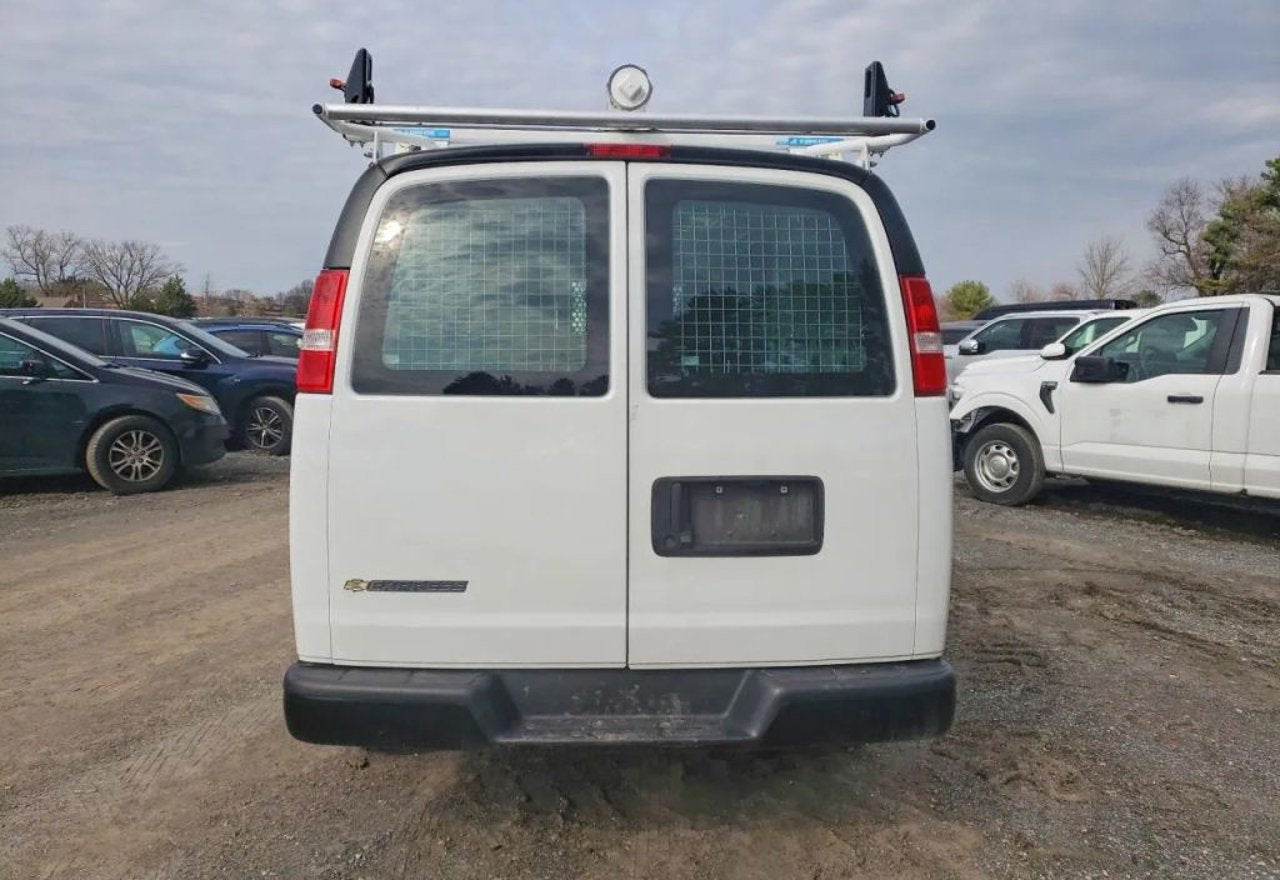 2024 Chevrolet Express 2500 - 1GCWGAF78R1179279 photo 17