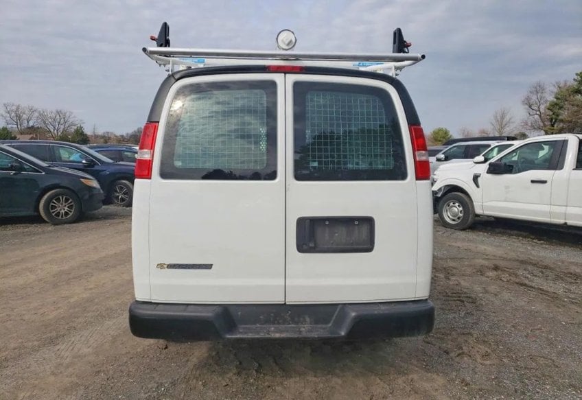 2024 Chevrolet Express 2500 - 1GCWGAF78R1179279 photo 6