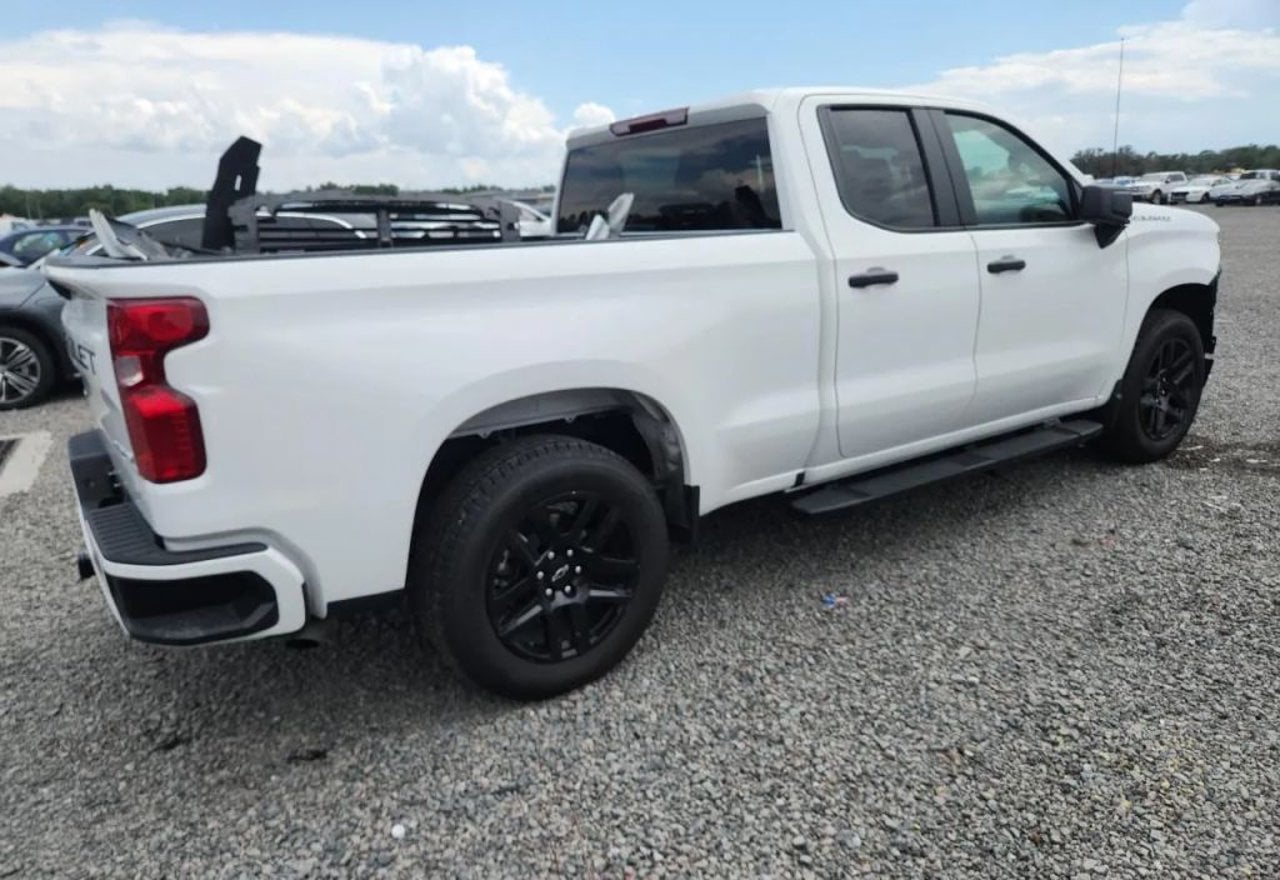 2025 Chevrolet Silverado 1500 Custom - 1GCRABEK3SZ238532 photo 13