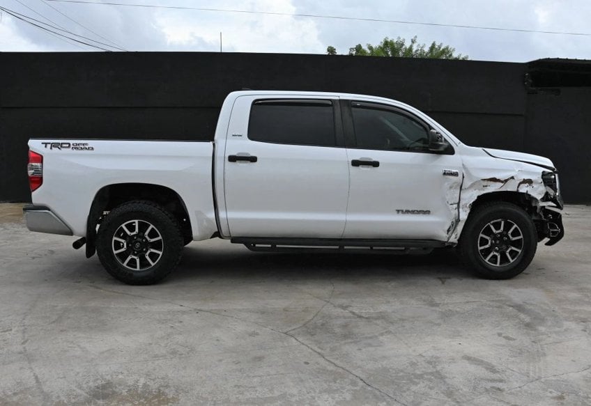 2020 Toyota Tundra SR5 - 5TFEY5F18LX261819 photo 6