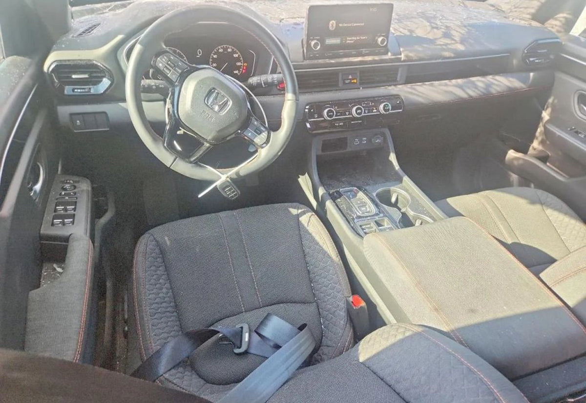 2025 Honda Pilot Sport - 5FNYG2H37SB037222 photo 18