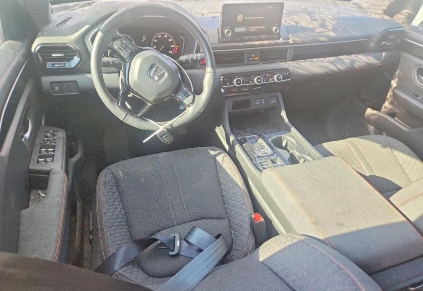 2025 Honda Pilot Sport - 5FNYG2H37SB037222 photo 9