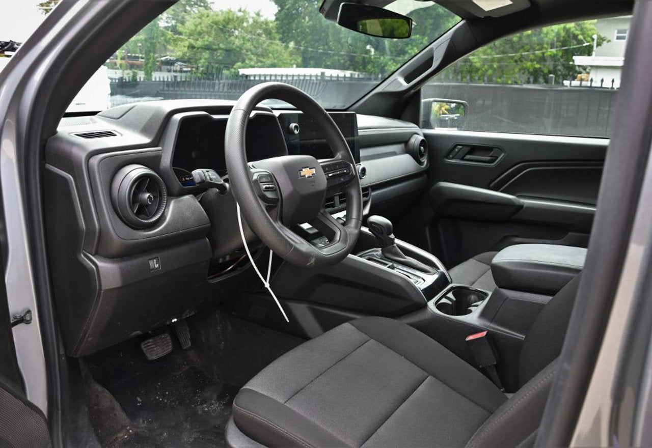 2025 Chevrolet Colorado Work Truck - 1GCPSBEK2S1170615 photo 29