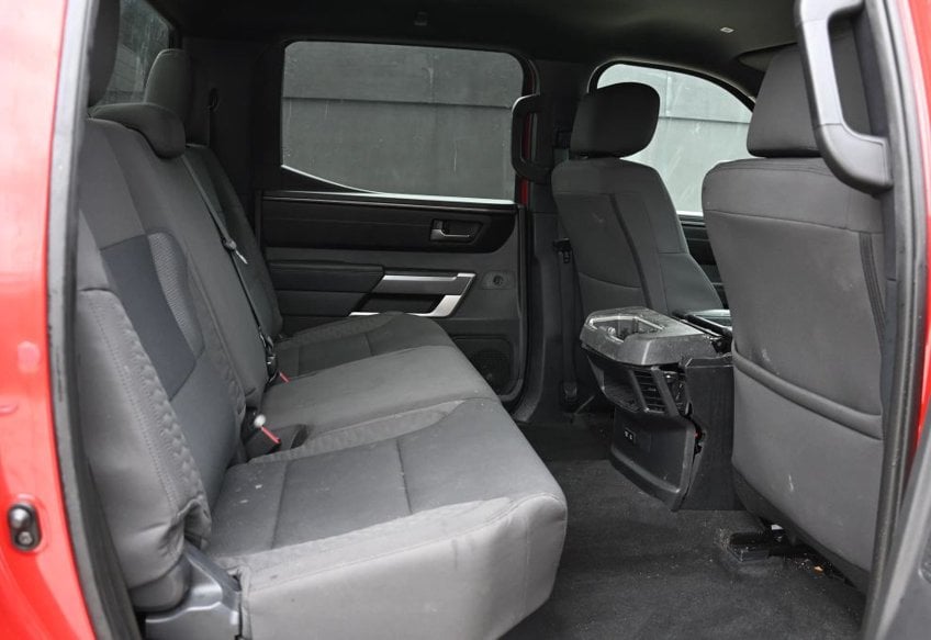 2025 Toyota Tundra SR5 - 5TFLA5EC8SX042176 photo 15