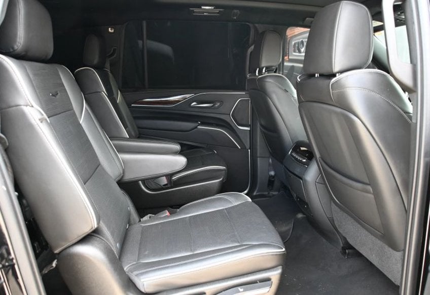 2021 Cadillac Escalade ESV Premium Luxury Sport Utility 4D - 1GYS4LKL2MR185685 photo 19