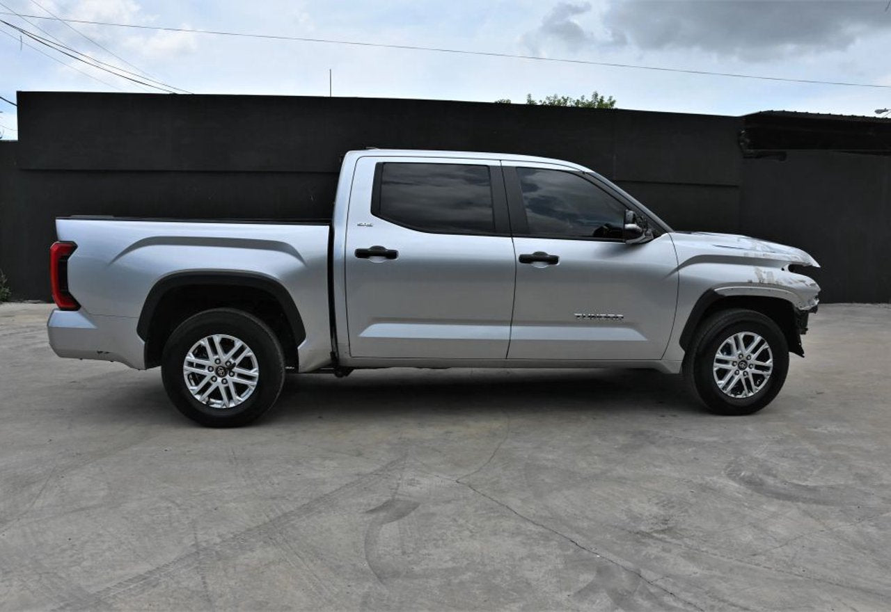 2025 Toyota Tundra SR5 - 5TFLA5AB5SX045131 photo 23