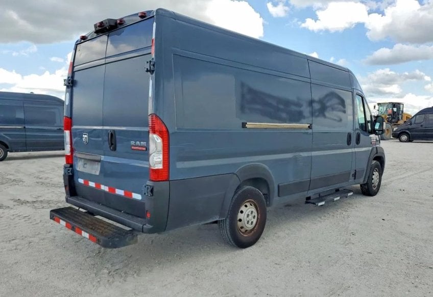 2020 Ram ProMaster 3500 159 WB - 3C6URVJG2LE107036 photo 4