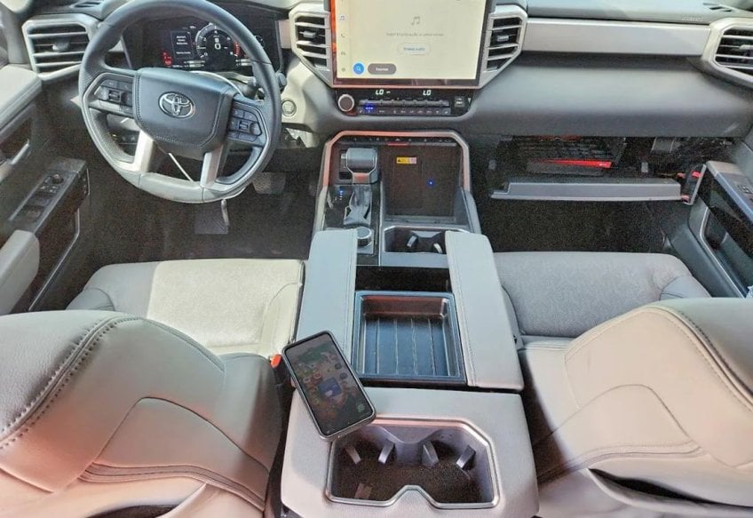 2025 Toyota Tundra Limited - 5TFJA5DB7SX281461 photo 9