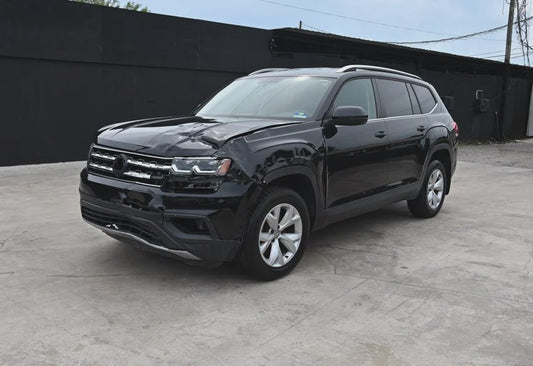 2018 Volkswagen Atlas 2.0T S - 1V2AP2CA1JC598288 photo 2