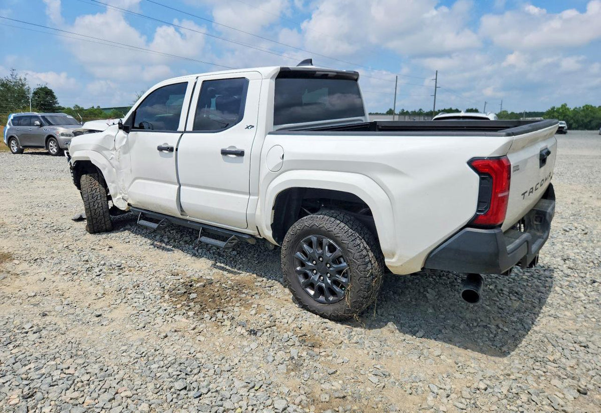 2025 Toyota Tacoma SR - 3TYKD5HN8ST032368 photo 14
