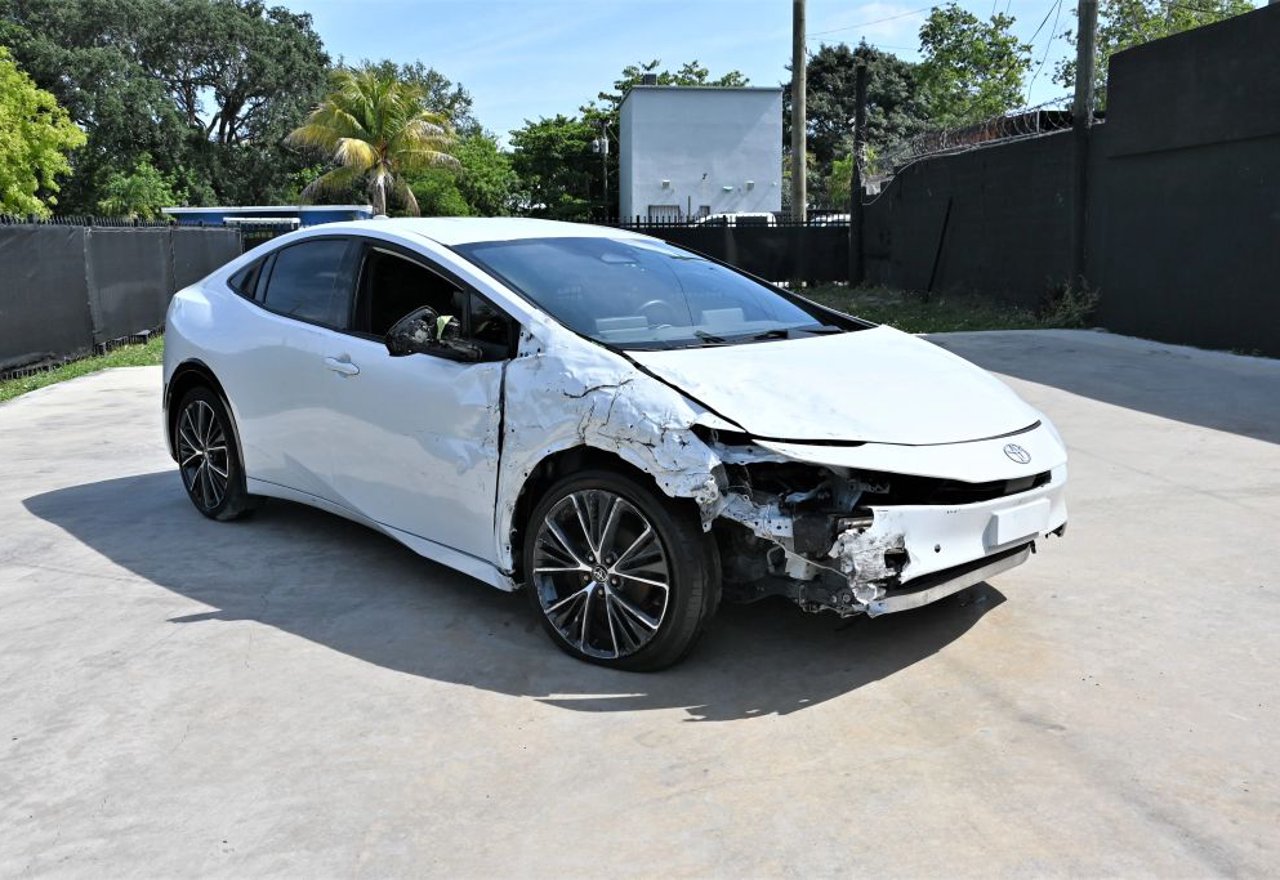 2023 Toyota Prius XLE - JTDACAAU1P3005039 photo 17