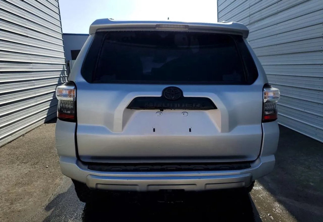 2024 Toyota 4Runner TRD Off-Road Premium - JTERU5JRXR6225084 photo 17