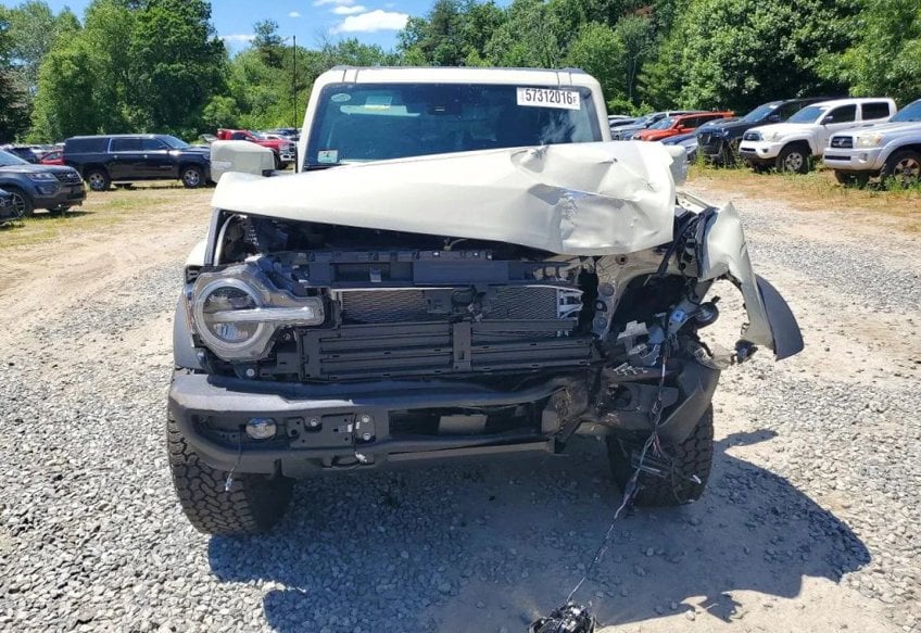 2025 Ford Bronco Outer Banks - 1FMEE8BH2SLB80653 photo 5