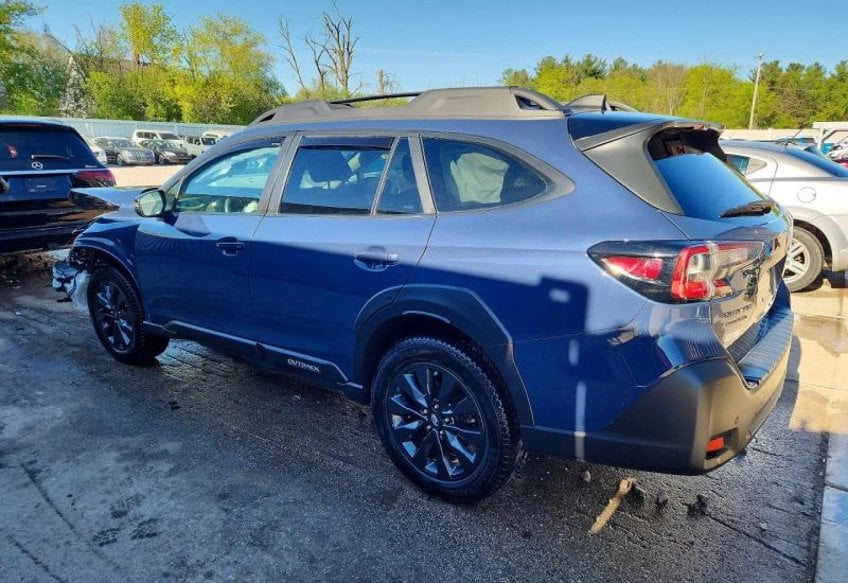 2023 Subaru Outback Onyx Edition - 4S4BTALC8P3165780 photo 4