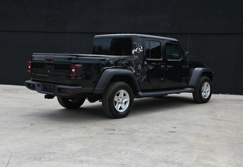 2020 Jeep Gladiator Sport S - 1C6HJTAG6LL121039 photo 4