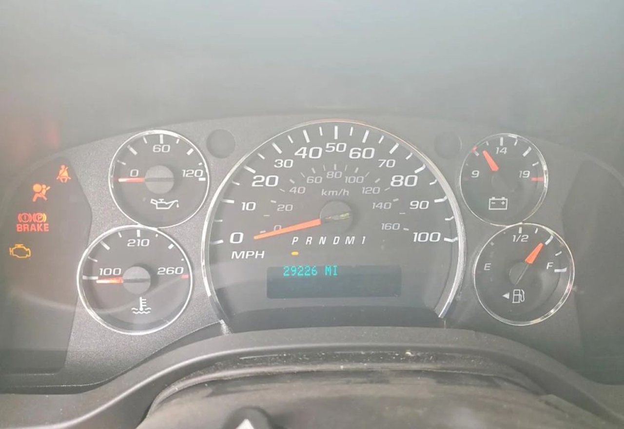 2024 Chevrolet Express 2500 - 1GCWGAF78R1179279 photo 18