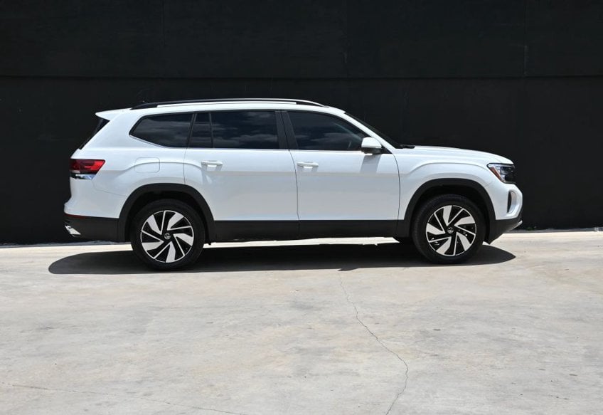 2024 Volkswagen Atlas SE - 1V2WR2CA3RC574621 photo 5