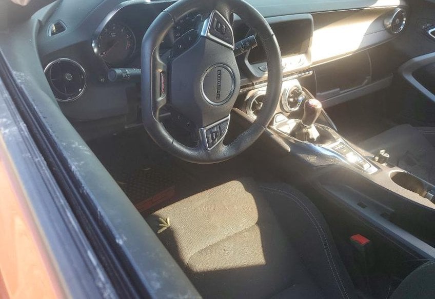 2022 Chevrolet Camaro LT1 - 1G1FE1R71N0131276 photo 8