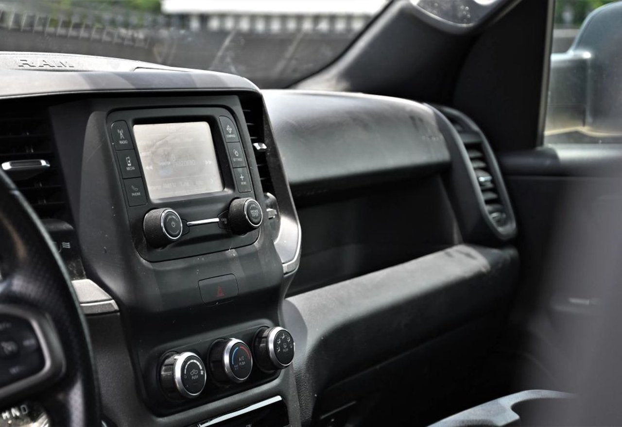 2023 Ram 1500 Tradesman - 1C6SRFGT5PN639268 photo 28