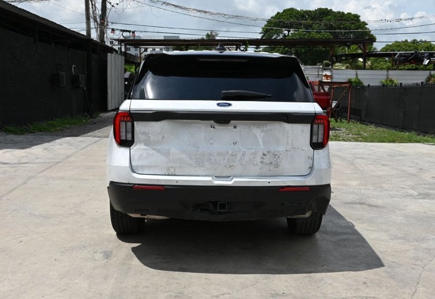 2025 Ford Explorer Police Interceptor Utility - 1FM5K8AB8SGA35292 photo 8