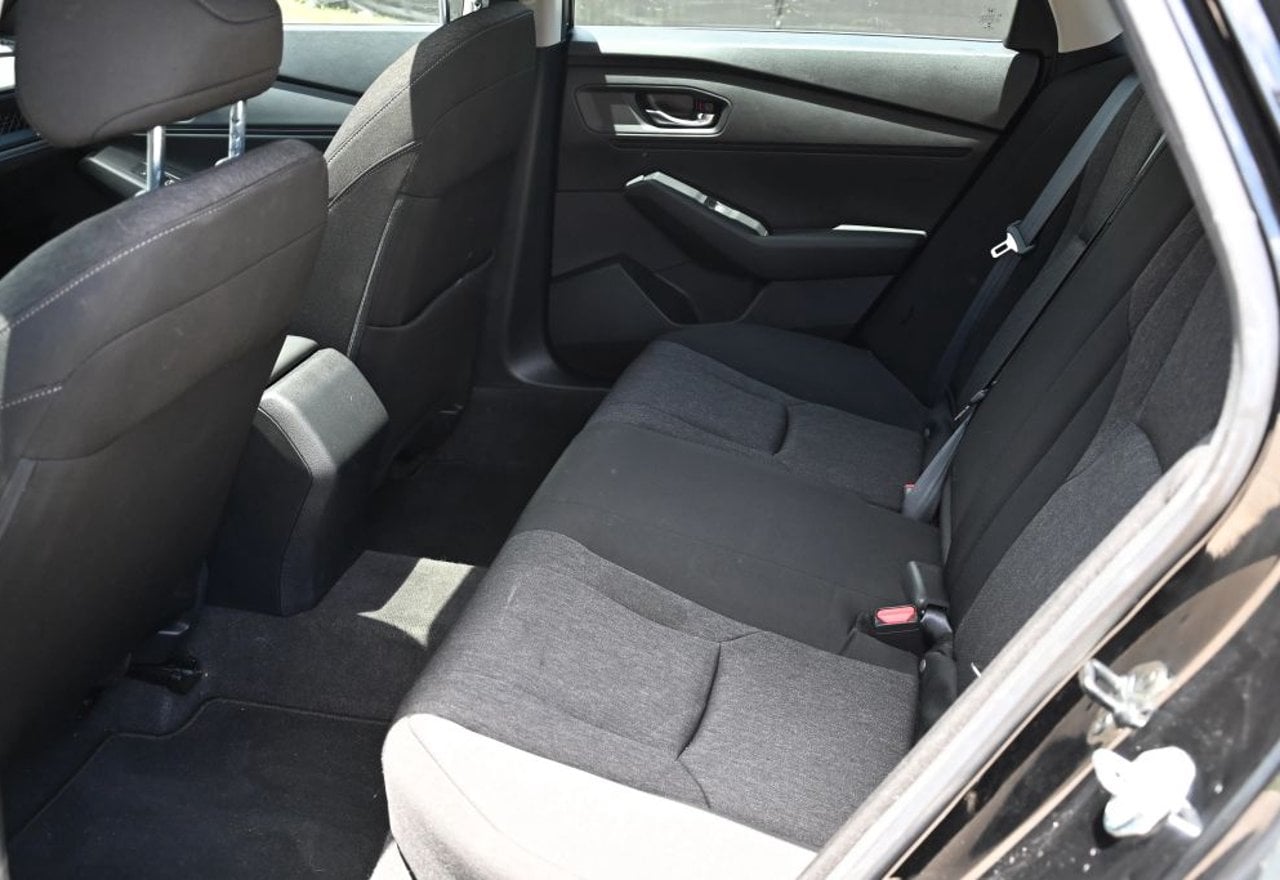 2023 Honda Accord EX - 1HGCY1F39PA006334 photo 31