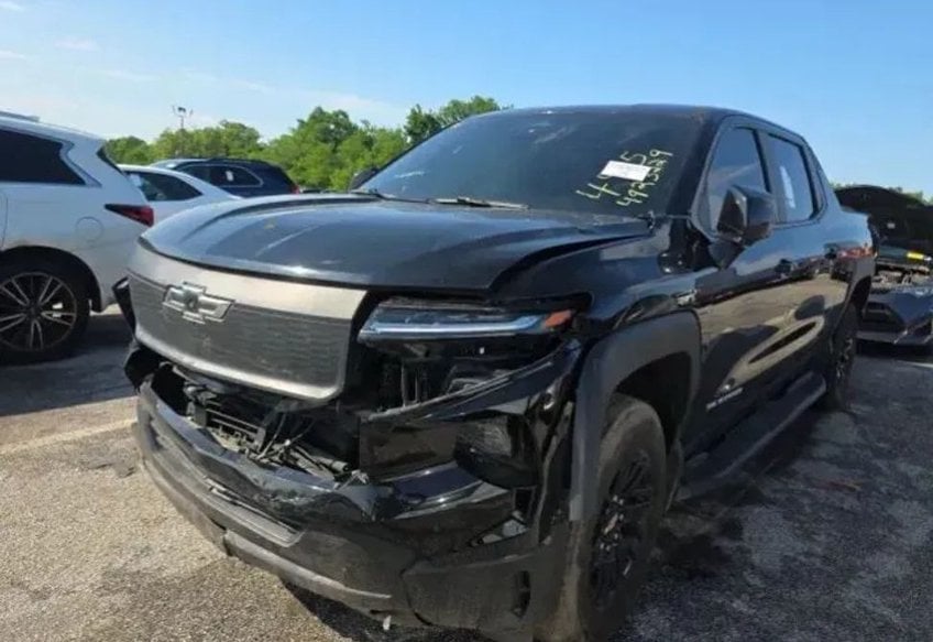 2024 Chevrolet Silverado EV Work Truck - 1GC10UED4RU204975 photo 2