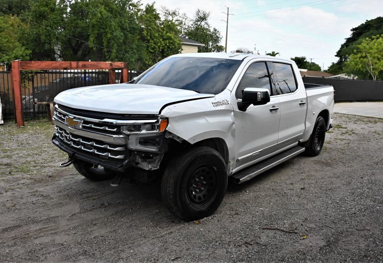 2023 Chevrolet Silverado 1500 High Country - 1GCUDJE87PZ278894 photo 19