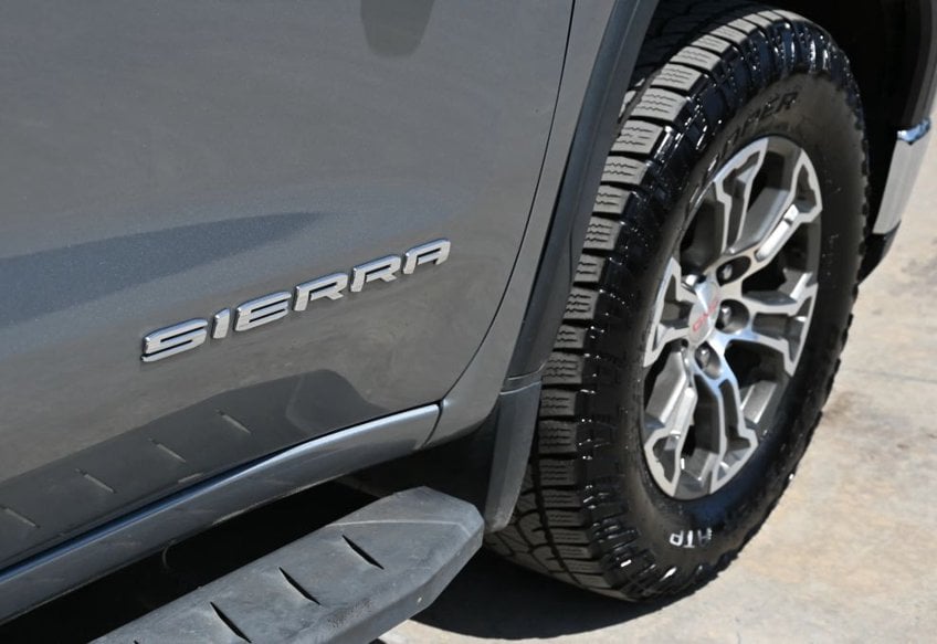 2023 GMC Sierra 1500 Pro - 1GTRUAED7PZ145944 photo 13