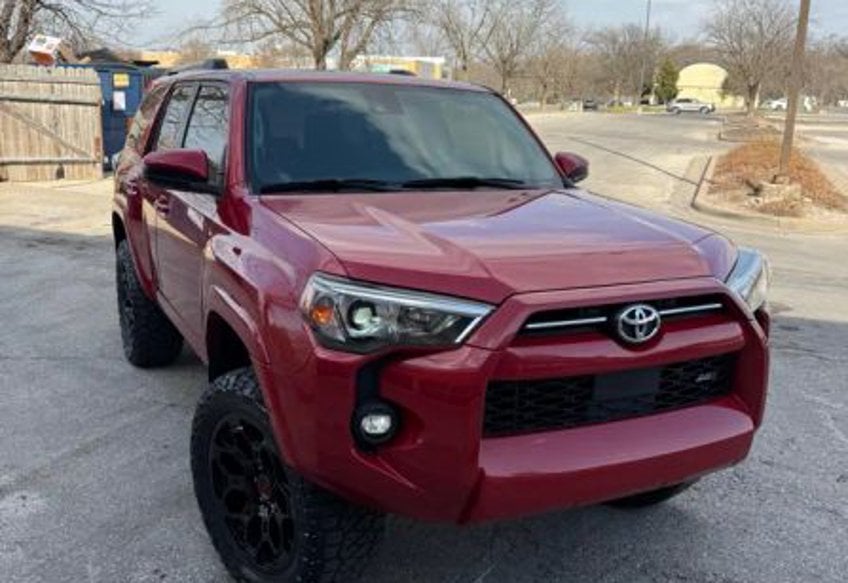 2022 Toyota 4Runner SR5 Sport Utility 4D - JTEMU5JR6N5987936 photo 5