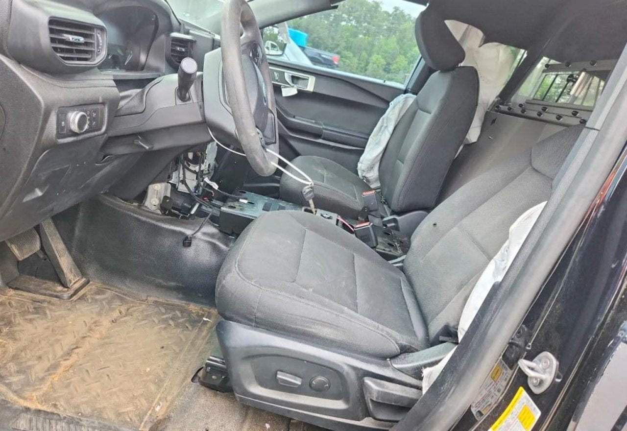 2022 Ford Explorer Police Interceptor Utility - 1FM5K8AC9NGB46530 photo 18