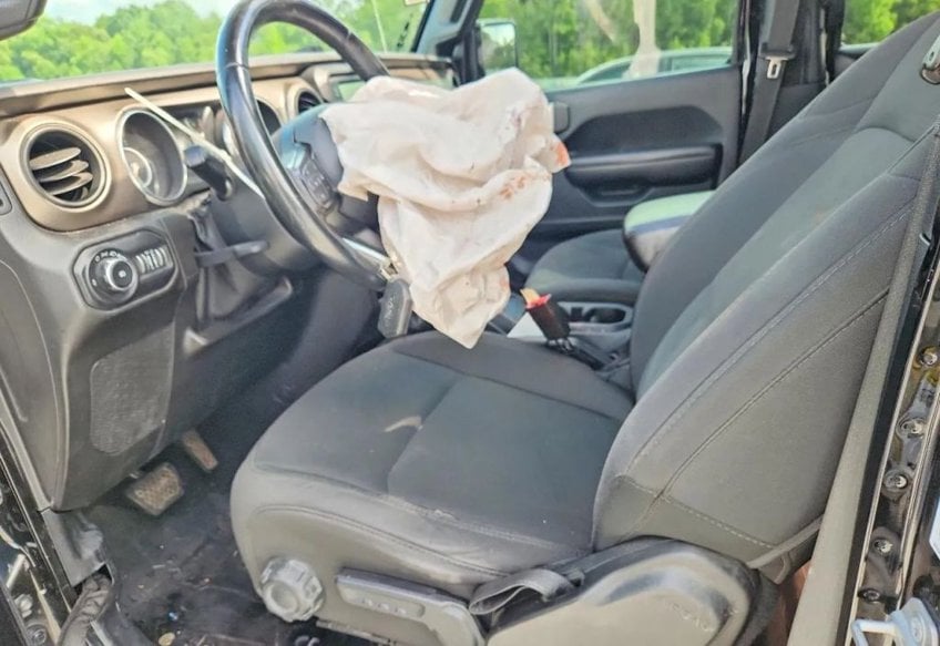 2018 Jeep Wrangler Unlimited Sport S - 1C4HJXDN9JW200176 photo 8