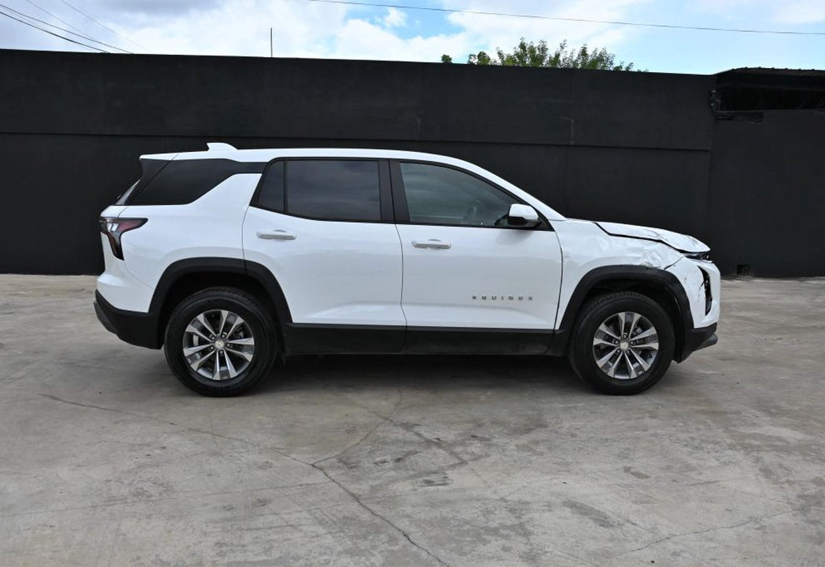 2025 Chevrolet Equinox LT - 3GNAXHEGXSL302137 photo 21