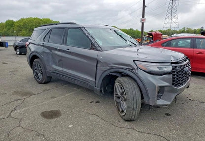 2025 Ford Explorer ST-Line - 1FMUK8KH5SGB37860 photo 2