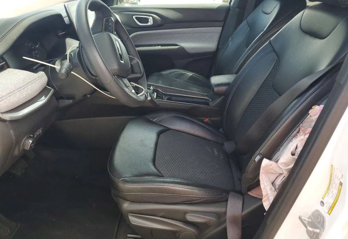 2023 Jeep Compass Latitude - 3C4NJDBN0PT559841 photo 18