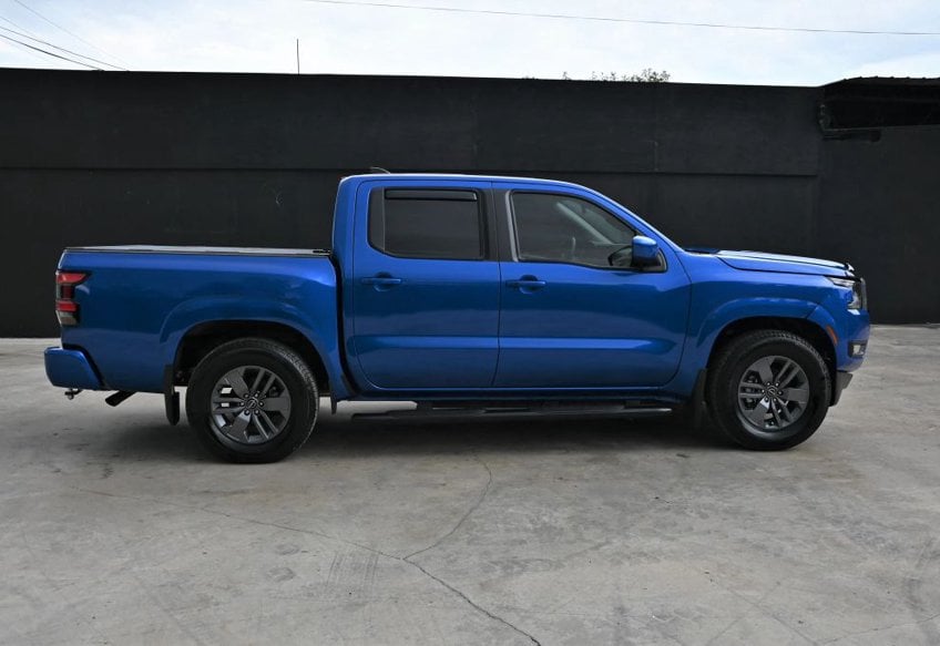 2025 Nissan Frontier SV - 1N6ED1EJ0SN636812 photo 5