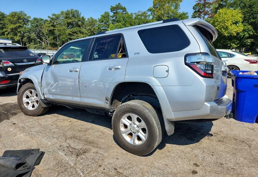2019 Toyota 4Runner SR5 - JTEZU5JR8K5195904 photo 2