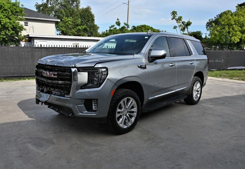 2024 GMC Yukon SLT - 1GKS1BKD0RR246836 photo 2