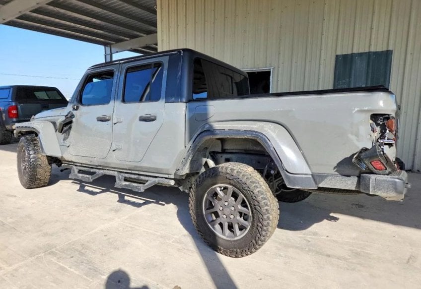 2022 Jeep Gladiator Overland - 1C6JJTFM5NL154617 photo 4