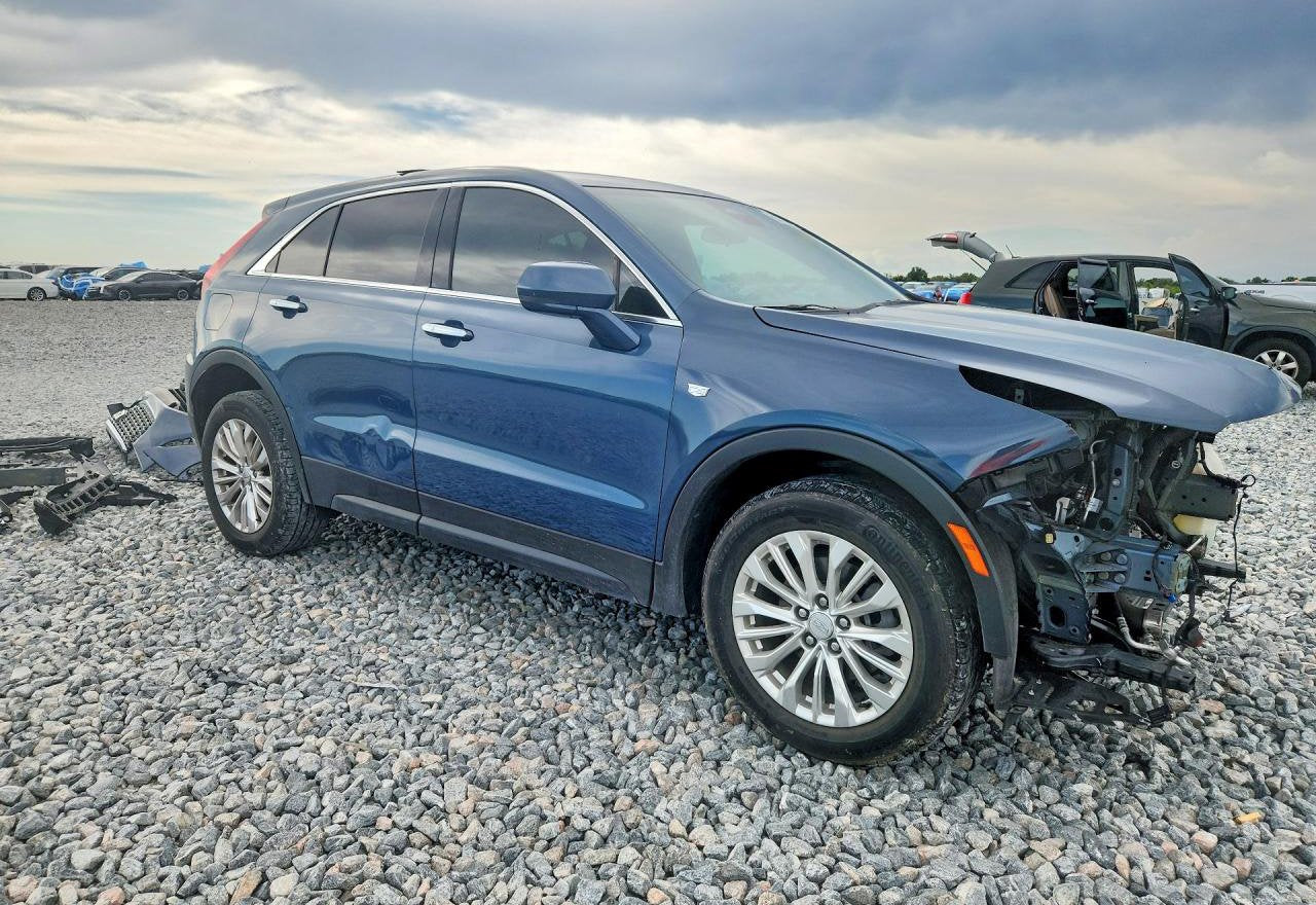 2024 Cadillac XT4 Luxury - 1GYAZAR4XRF122584 photo 11