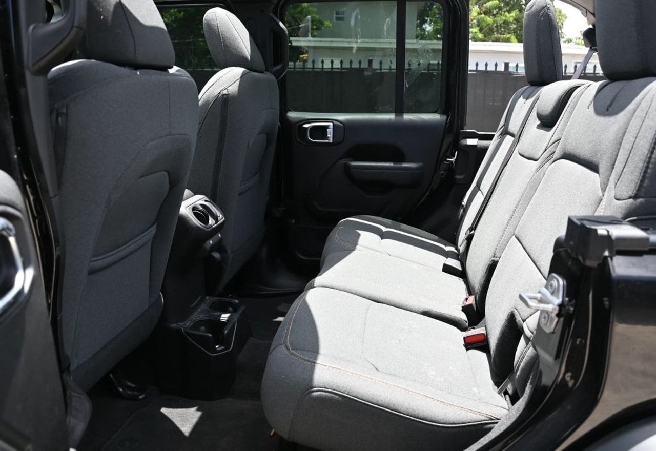 2025 Jeep Wrangler Sport - 1C4PJXDG9SW616999 photo 31