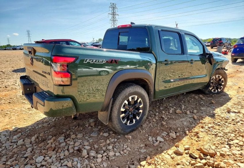 2023 Nissan Frontier PRO-4X - 1N6ED1EK1PN669964 photo 3