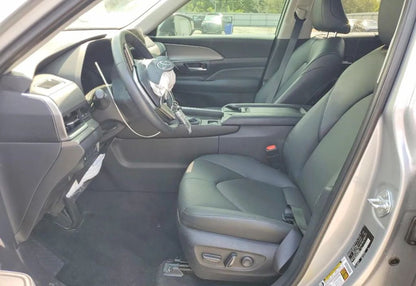 2025 Toyota Grand Highlander XLE - 5TDAAAA5XSS032021 photo 19