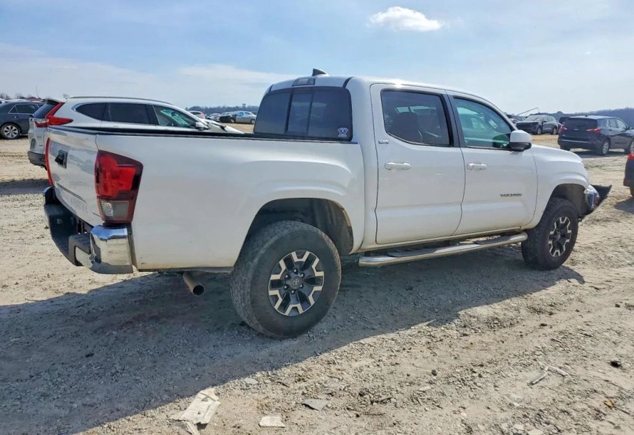 2020 Toyota Tacoma SR5 - 5TFAX5GNXLX174166 photo 13