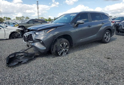 2023 Toyota Highlander XLE - 5TDKDRAH0PS009407 photo 4