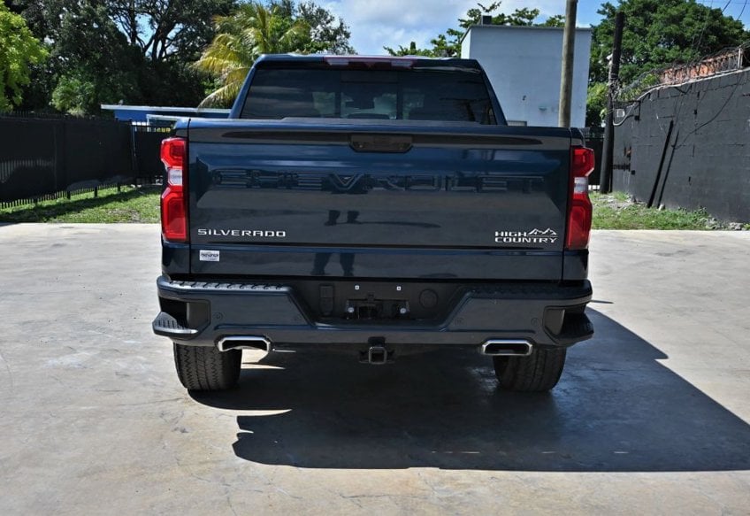 2022 Chevrolet Silverado 1500 High Country - 3GCUDJET5NG585756 photo 7