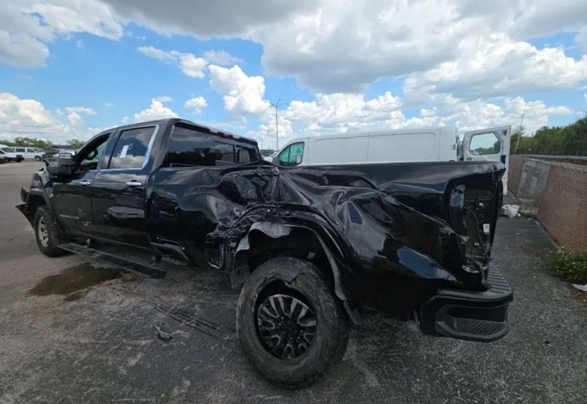 2024 GMC Sierra 3500HD Denali Ultimate - 1GT49YEY7RF336453 photo 4